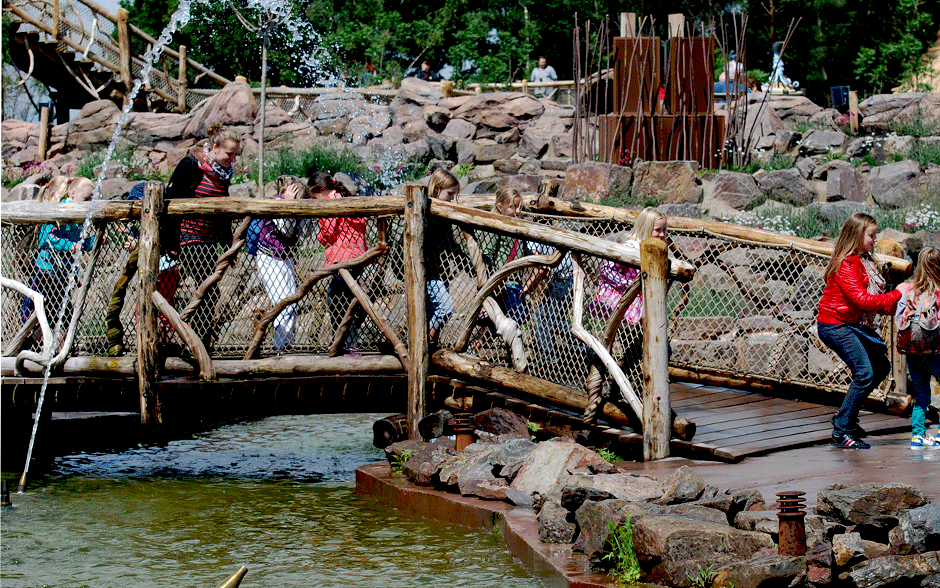 Bruggen op maat in Toverland Sevenum