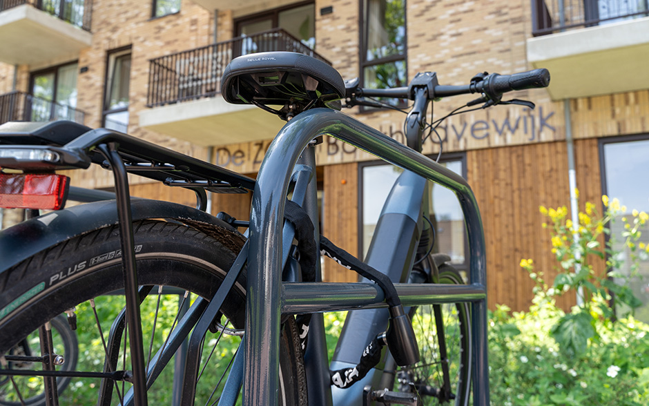 Leon fietsleunhek staal met dwarsstang